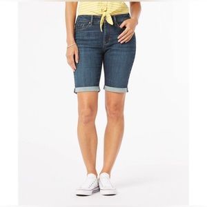 Levi’s Denizen Mid-Rise Bermuda Shorts